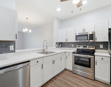 3630 Pine Oak Circle - Photo Thumbnail 6