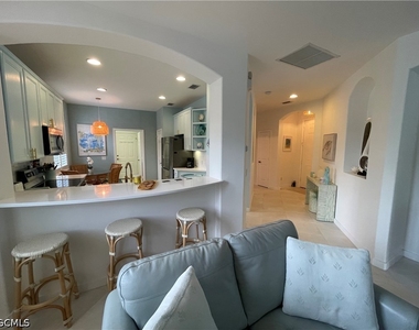 10640 Camarelle Circle - Photo Thumbnail 6