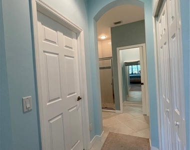 10640 Camarelle Circle - Photo Thumbnail 32