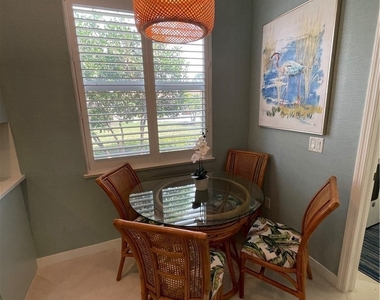 10640 Camarelle Circle - Photo Thumbnail 21