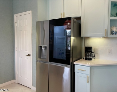 10640 Camarelle Circle - Photo Thumbnail 23
