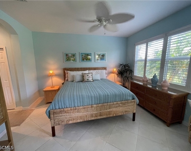 10640 Camarelle Circle - Photo Thumbnail 29