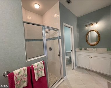 10640 Camarelle Circle - Photo Thumbnail 35