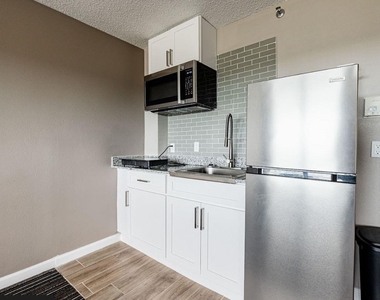 14703 Park Row - Photo Thumbnail 2