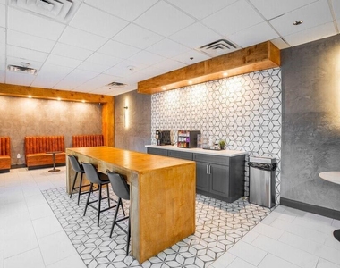 14703 Park Row - Photo Thumbnail 18