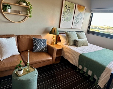 14703 Park Row - Photo Thumbnail 5