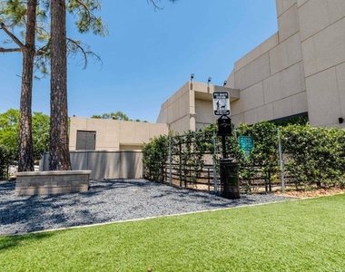 14703 Park Row - Photo Thumbnail 10