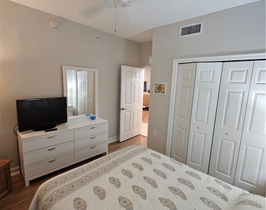 10530 Amiata Way - Photo Thumbnail 29
