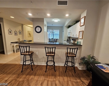 10530 Amiata Way - Photo Thumbnail 7