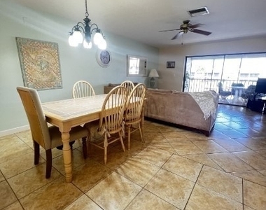 3813 Se 11th Place - Photo Thumbnail 6