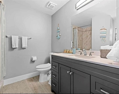 2206 Se 4th Street - Photo Thumbnail 9