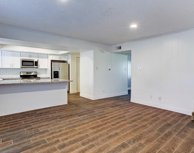 10458 Hammerly Boulevard - Photo Thumbnail 5