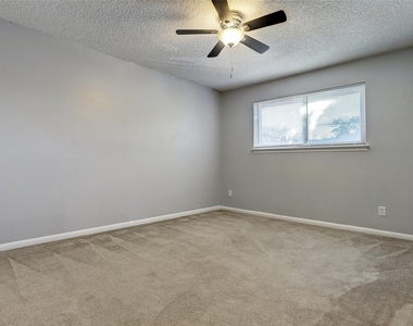 10458 Hammerly Boulevard - Photo Thumbnail 13