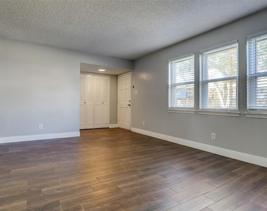 10458 Hammerly Boulevard - Photo Thumbnail 2