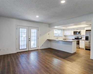 10458 Hammerly Boulevard - Photo Thumbnail 6