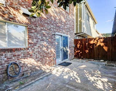 10458 Hammerly Boulevard - Photo Thumbnail 14