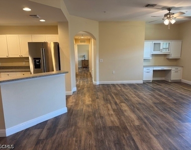 1502 Sw 50th Street - Photo Thumbnail 3