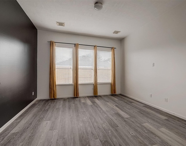 1807 Hidden Breeze Drive - Photo Thumbnail 40