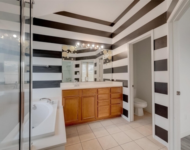 1807 Hidden Breeze Drive - Photo Thumbnail 45