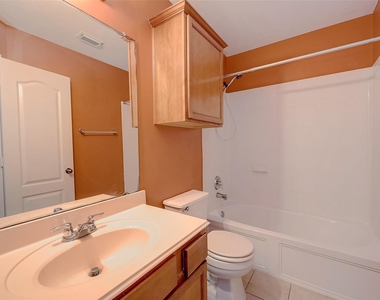 1807 Hidden Breeze Drive - Photo Thumbnail 32