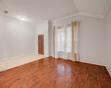 1807 Hidden Breeze Drive - Photo Thumbnail 12