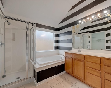 1807 Hidden Breeze Drive - Photo Thumbnail 42