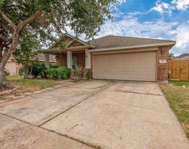 1807 Hidden Breeze Drive - Photo Thumbnail 1