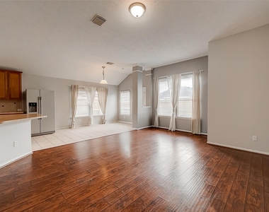 1807 Hidden Breeze Drive - Photo Thumbnail 20