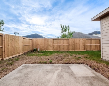 1807 Hidden Breeze Drive - Photo Thumbnail 46