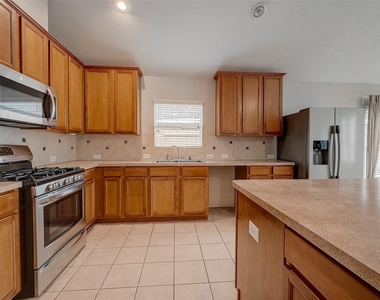 1807 Hidden Breeze Drive - Photo Thumbnail 23