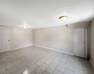 1615 Evans Avenue - Photo Thumbnail 6