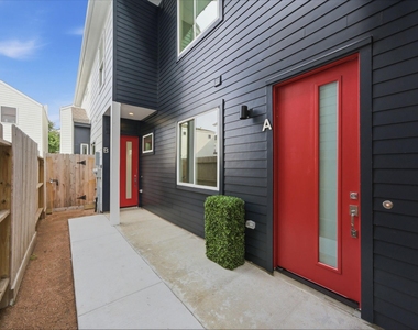 1512 Barbee Street - Photo Thumbnail 3