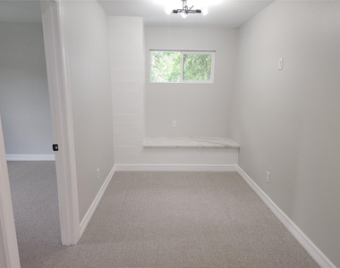 2651 Beaumont Avenue - Photo Thumbnail 22