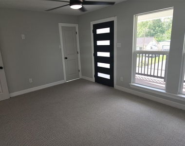 2651 Beaumont Avenue - Photo Thumbnail 31