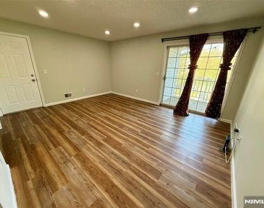 197 Larch - Photo Thumbnail 4