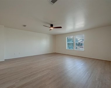 20807 Baronsledge Lane - Photo Thumbnail 37