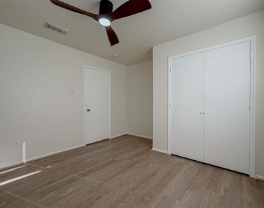 20807 Baronsledge Lane - Photo Thumbnail 23