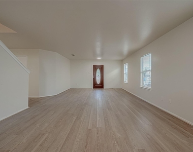 20807 Baronsledge Lane - Photo Thumbnail 6