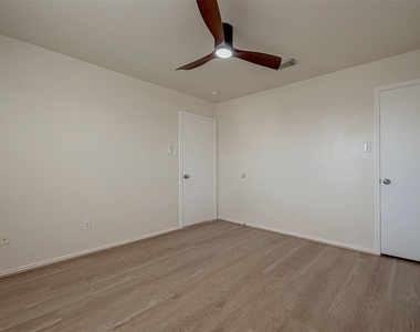 20807 Baronsledge Lane - Photo Thumbnail 32