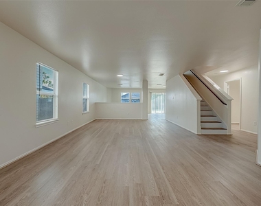 20807 Baronsledge Lane - Photo Thumbnail 7