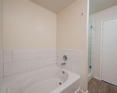 20807 Baronsledge Lane - Photo Thumbnail 43
