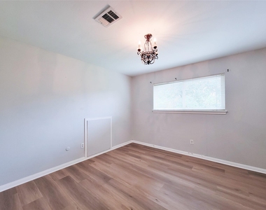 13406 Glen Erica Drive - Photo Thumbnail 28