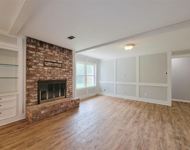 13406 Glen Erica Drive - Photo Thumbnail 7