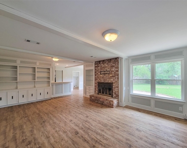 13406 Glen Erica Drive - Photo Thumbnail 8