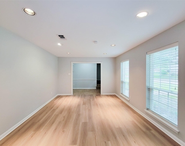 13406 Glen Erica Drive - Photo Thumbnail 3