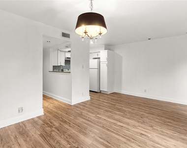 11002 Hammerly Boulevard - Photo Thumbnail 14