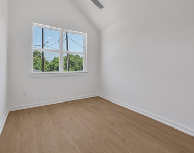 3620 Sauer Street - Photo Thumbnail 25