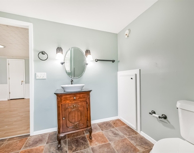 807 Stadium Circle - Photo Thumbnail 35