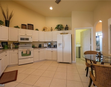 3048 Horizon Lane - Photo Thumbnail 4