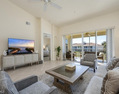 3057 Driftwood Way - Photo Thumbnail 3